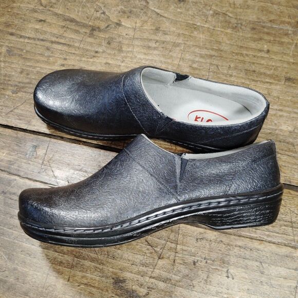 Klogs Sz 11 M Clogs Shoes Black Blue Embossed Leather Comfort Slip On - Picture 1 of 11
